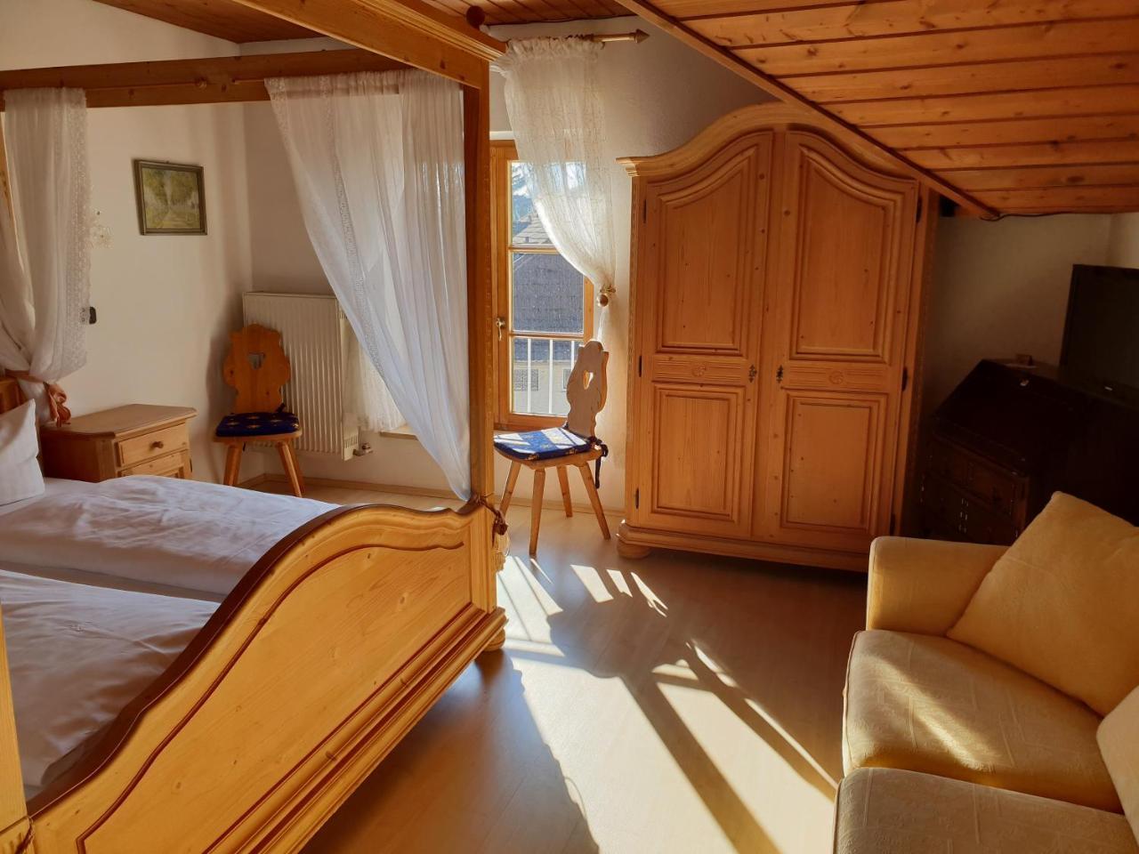Landgasthof Bock Hotel Gauting Kültér fotó